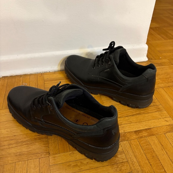 Men’s Ecco Track Shoes - Picture 3 of 5